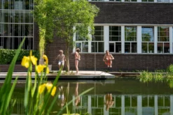 Weltevree Serpentine Buitendouche 12 Weltevree Serpentine Buitendouche -zwembad benodigdheden winkel 900 1348 weltevree serpentine gallery 09